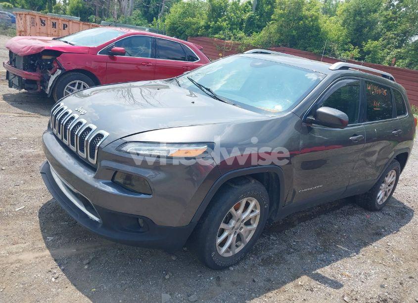 Photo 2 of 2015 Jeep Cherokee LATITUDE (VIN 1C4PJMCS9FW546107)