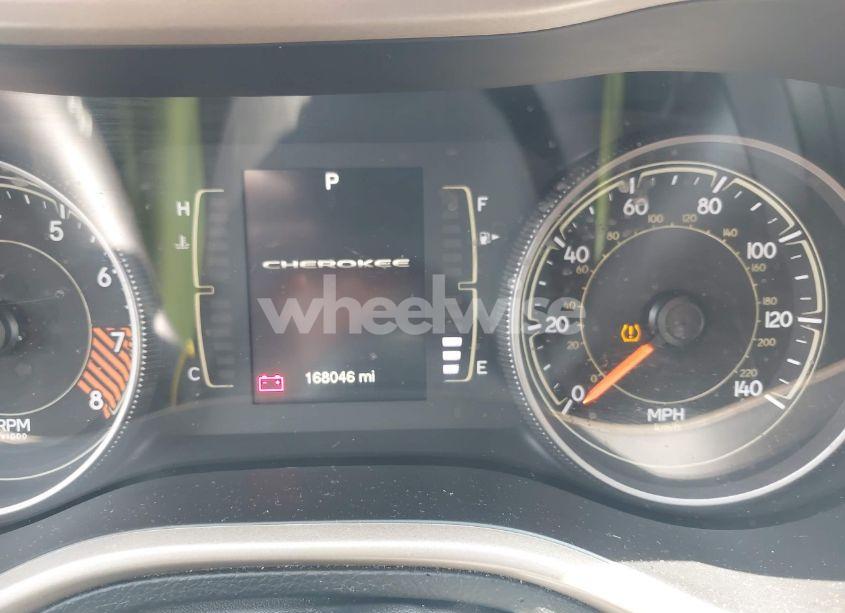 Photo 7 of 2015 Jeep Cherokee LATITUDE (VIN 1C4PJMCS9FW546107)