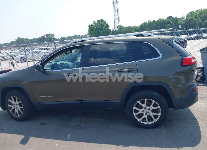 Photo 14 of 2015 Jeep Cherokee LATITUDE (VIN 1C4PJMCS9FW551694)