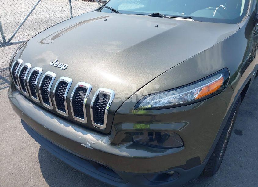 Photo 6 of 2015 Jeep Cherokee LATITUDE (VIN 1C4PJMCS9FW551694)