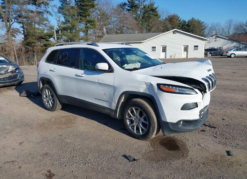 2015 Jeep Cherokee LATITUDE (VIN 1C4PJMCS9FW558466) main photo