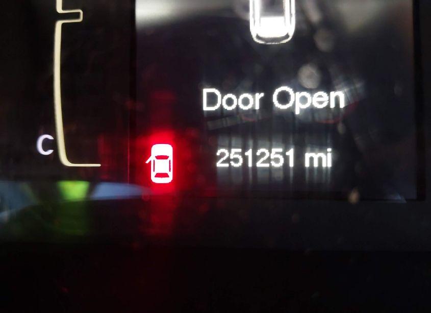 Photo 15 of 2015 Jeep Cherokee LATITUDE (VIN 1C4PJMCS9FW558466)