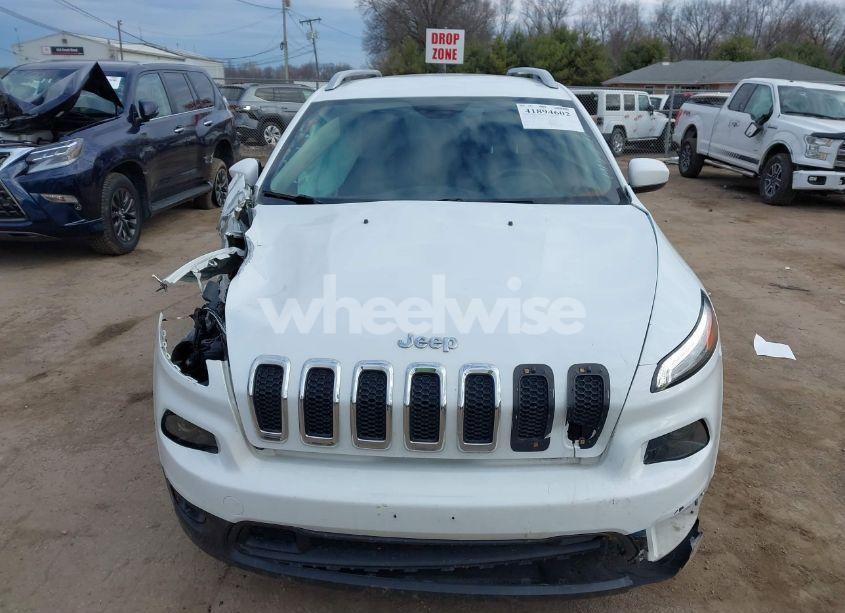 Photo 12 of 2015 Jeep Cherokee LATITUDE (VIN 1C4PJMCS9FW625521)