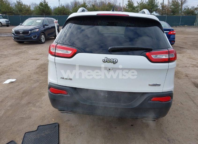 Photo 16 of 2015 Jeep Cherokee LATITUDE (VIN 1C4PJMCS9FW625521)