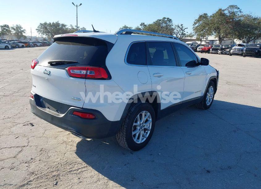Photo 4 of 2015 Jeep Cherokee LATITUDE (VIN 1C4PJMCS9FW735081)