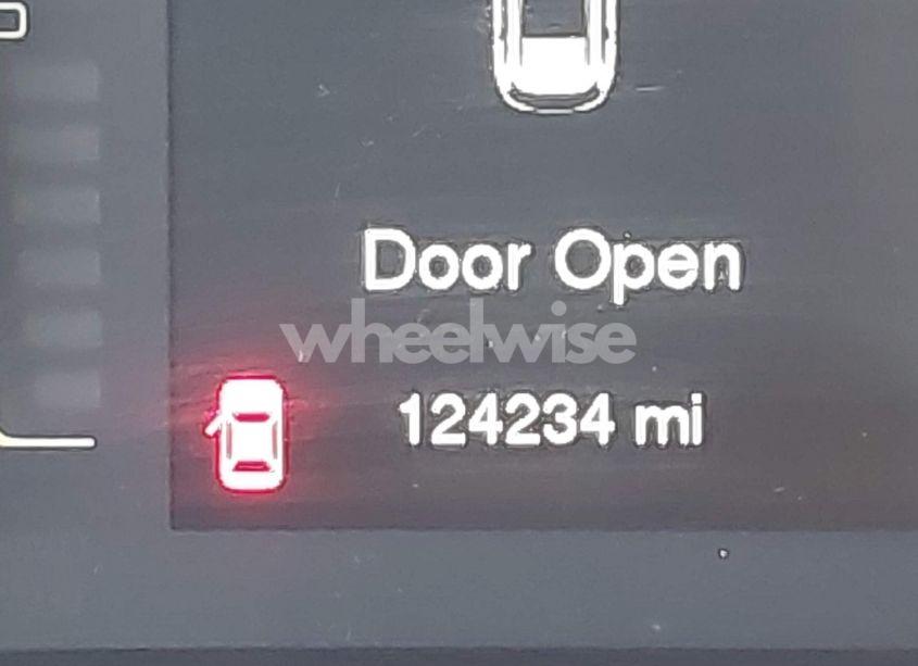 Photo 15 of 2016 Jeep Cherokee LATITUDE (VIN 1C4PJMCS9GW102324)