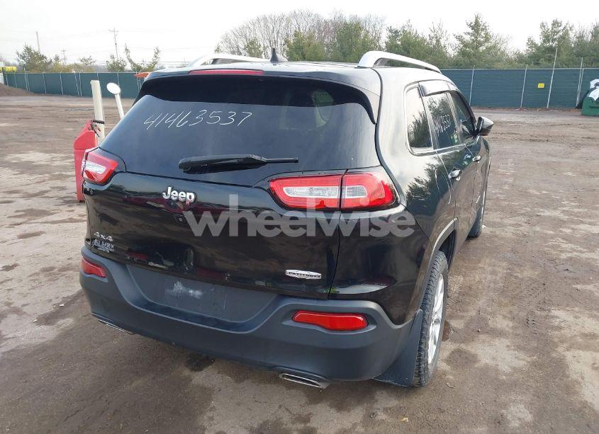 Photo 4 of 2016 Jeep Cherokee LATITUDE (VIN 1C4PJMCS9GW102324)