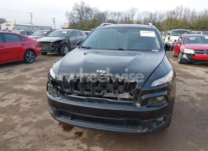 Photo 6 of 2016 Jeep Cherokee LATITUDE (VIN 1C4PJMCS9GW102324)