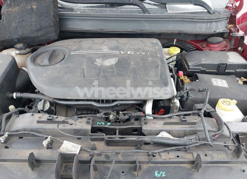 Photo 10 of 2016 Jeep Cherokee LATITUDE (VIN 1C4PJMCS9GW104994)