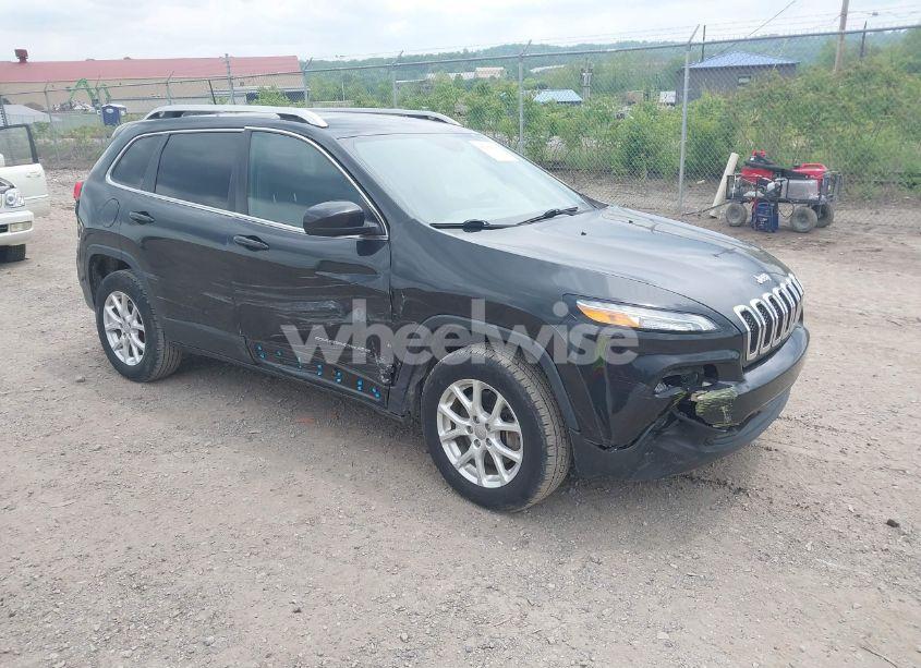 2016 Jeep Cherokee LATITUDE (VIN 1C4PJMCS9GW105529) main photo