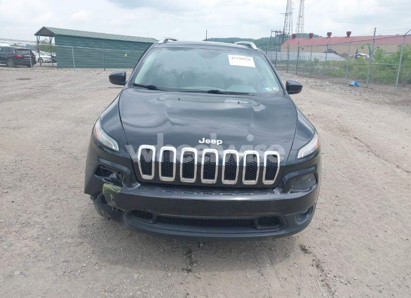 Photo 13 of 2016 Jeep Cherokee LATITUDE (VIN 1C4PJMCS9GW105529)