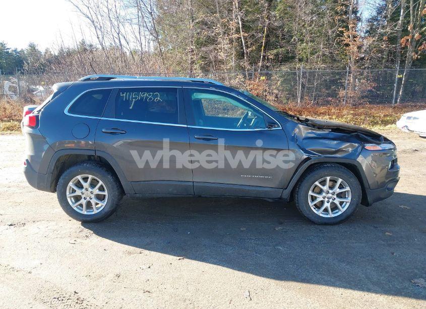 Photo 14 of 2016 Jeep Cherokee LATITUDE (VIN 1C4PJMCS9GW132262)