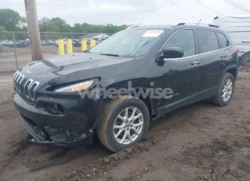 Photo 2 of 2016 Jeep Cherokee LATITUDE (VIN 1C4PJMCS9GW133444)