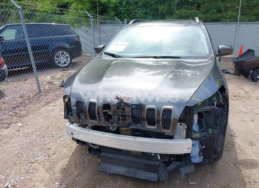 Photo 12 of 2016 Jeep Cherokee 75TH ANNIVERSARY (VIN 1C4PJMCS9GW276894)