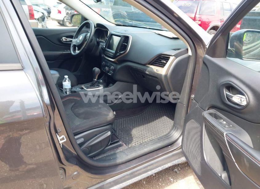 Photo 5 of 2016 Jeep Cherokee 75TH ANNIVERSARY (VIN 1C4PJMCS9GW276894)