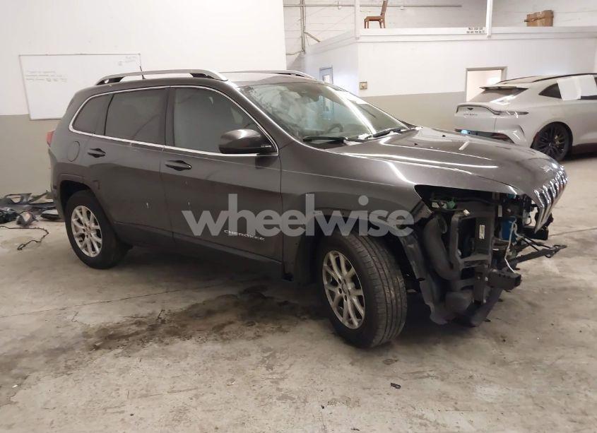 2017 Jeep Cherokee LATITUDE 4X4 (VIN 1C4PJMCS9HW501655) main photo