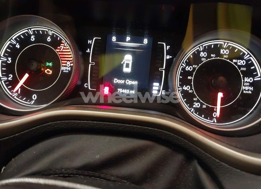 Photo 7 of 2017 Jeep Cherokee LATITUDE 4X4 (VIN 1C4PJMCS9HW501655)