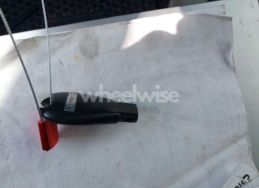 Photo 11 of 2017 Jeep Cherokee LATITUDE 4X4 (VIN 1C4PJMCS9HW612254)