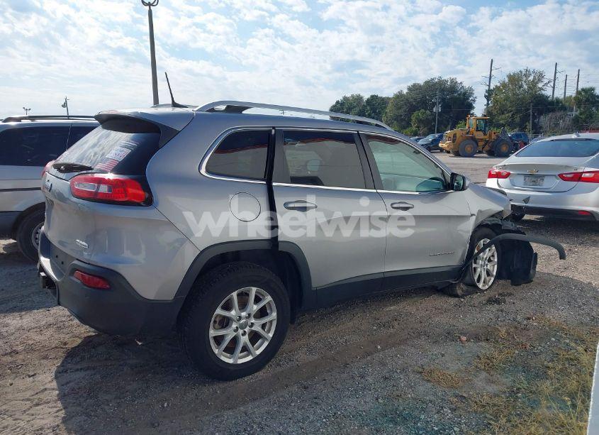 Photo 13 of 2017 Jeep Cherokee LATITUDE 4X4 (VIN 1C4PJMCS9HW612254)