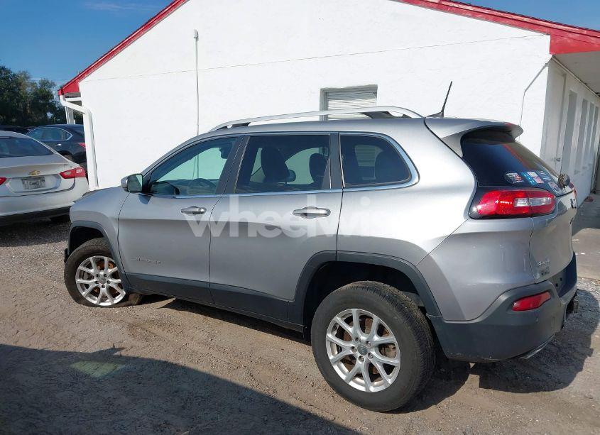 Photo 14 of 2017 Jeep Cherokee LATITUDE 4X4 (VIN 1C4PJMCS9HW612254)