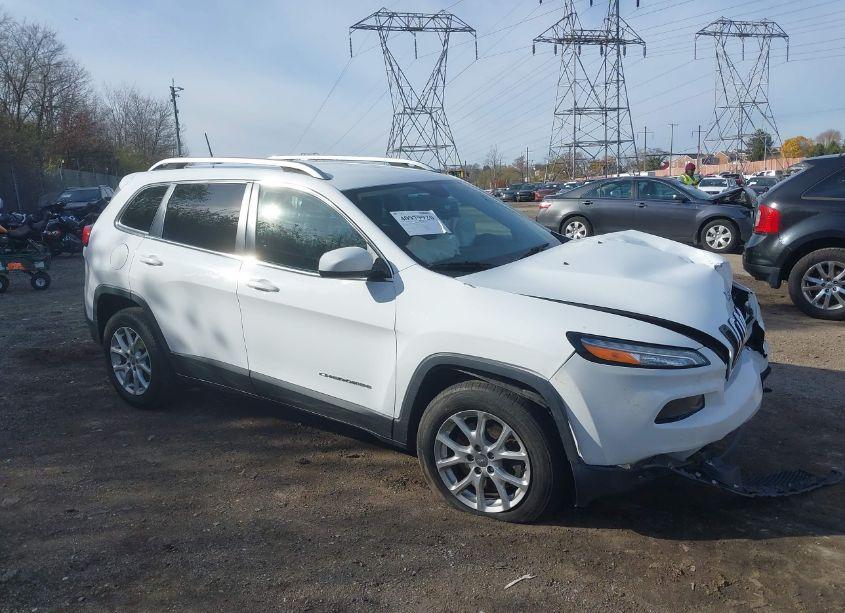 2017 Jeep Cherokee LATITUDE 4X4 (VIN 1C4PJMCS9HW658070) main photo