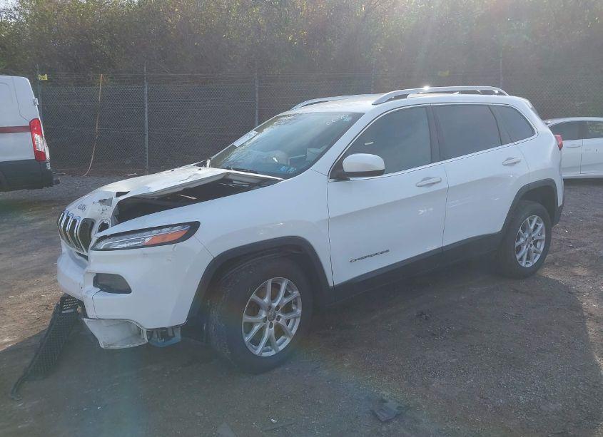 Photo 2 of 2017 Jeep Cherokee LATITUDE 4X4 (VIN 1C4PJMCS9HW658070)