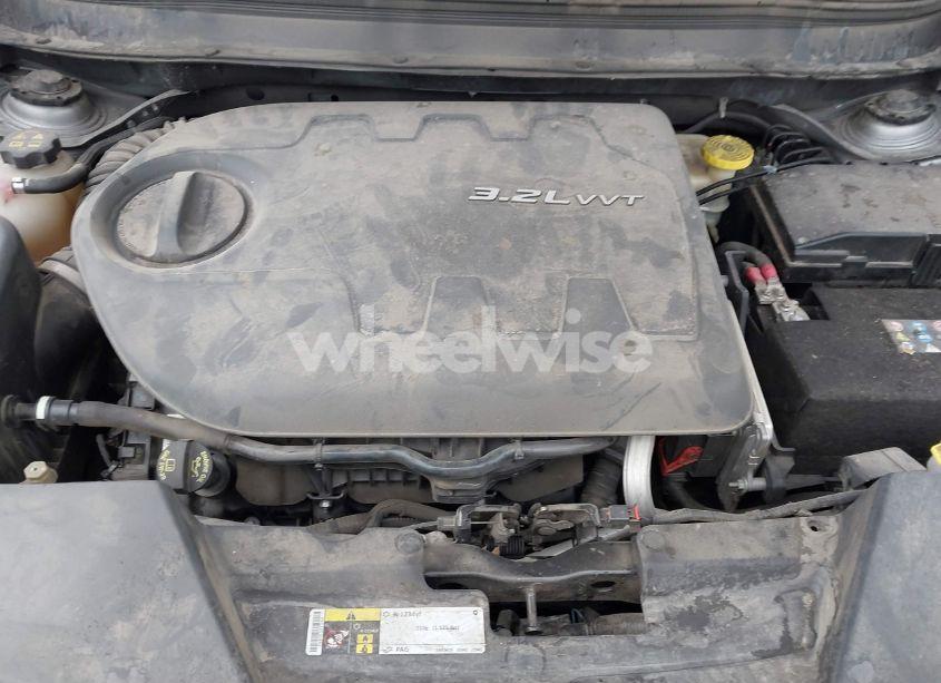 Photo 10 of 2014 Jeep Cherokee LATITUDE (VIN 1C4PJMCSXEW125009)