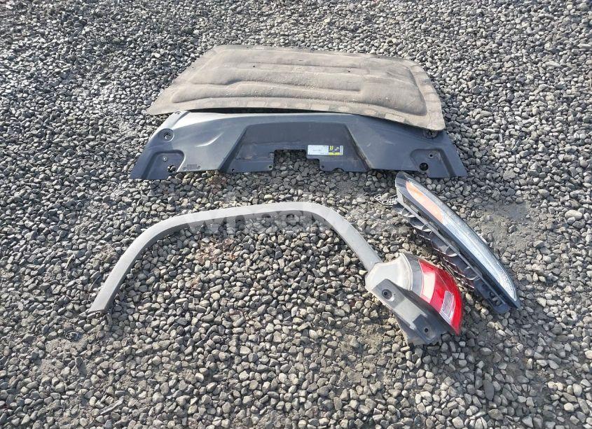 Photo 12 of 2014 Jeep Cherokee LATITUDE (VIN 1C4PJMCSXEW127813)