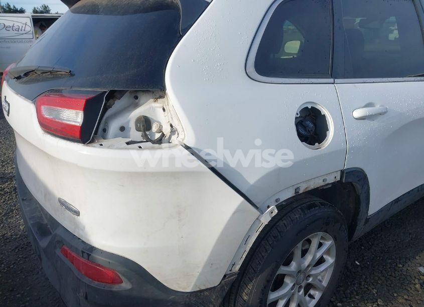 Photo 18 of 2014 Jeep Cherokee LATITUDE (VIN 1C4PJMCSXEW127813)