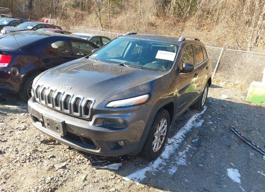Photo 2 of 2014 Jeep Cherokee LATITUDE (VIN 1C4PJMCSXEW146314)