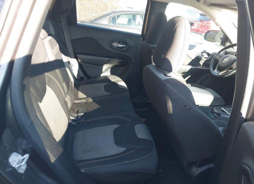 Photo 8 of 2014 Jeep Cherokee LATITUDE (VIN 1C4PJMCSXEW146314)