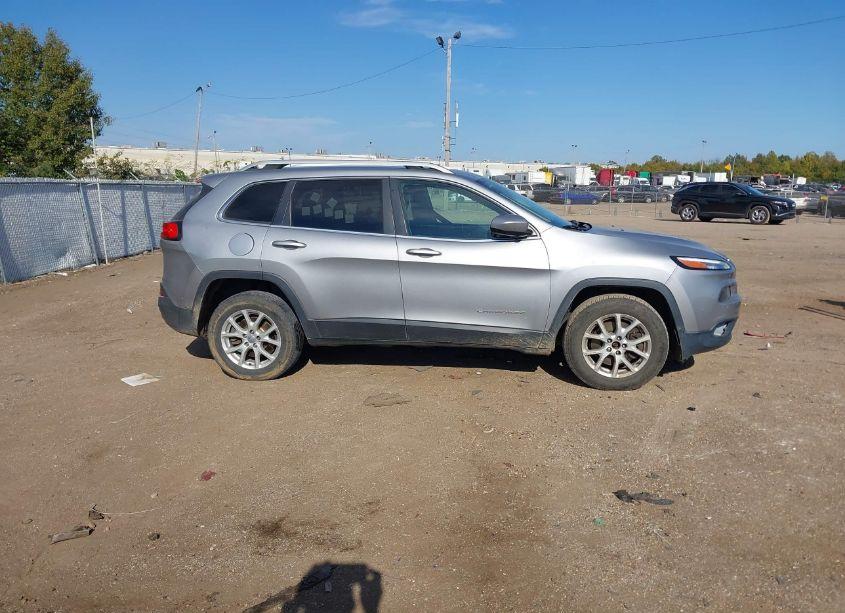 Photo 13 of 2014 Jeep Cherokee LATITUDE (VIN 1C4PJMCSXEW151772)
