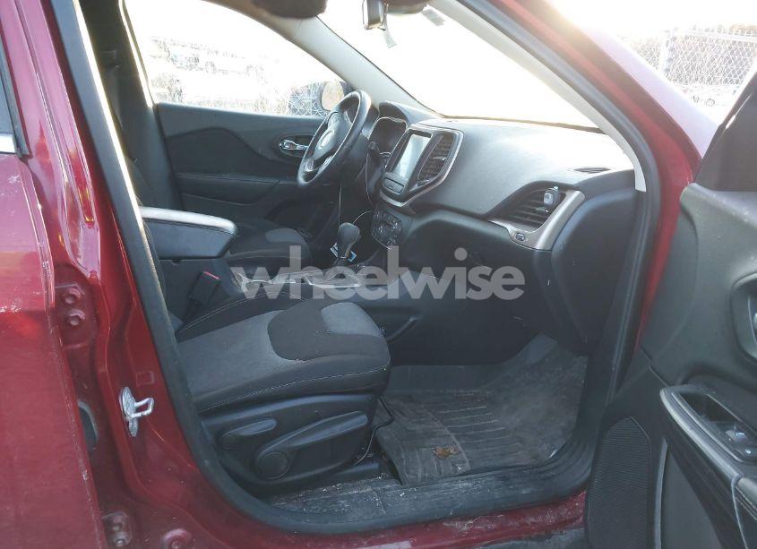 Photo 5 of 2014 Jeep Cherokee LATITUDE (VIN 1C4PJMCSXEW152131)