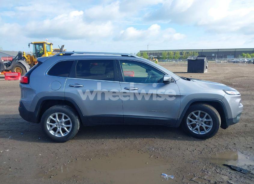 Photo 13 of 2014 Jeep Cherokee LATITUDE (VIN 1C4PJMCSXEW294950)