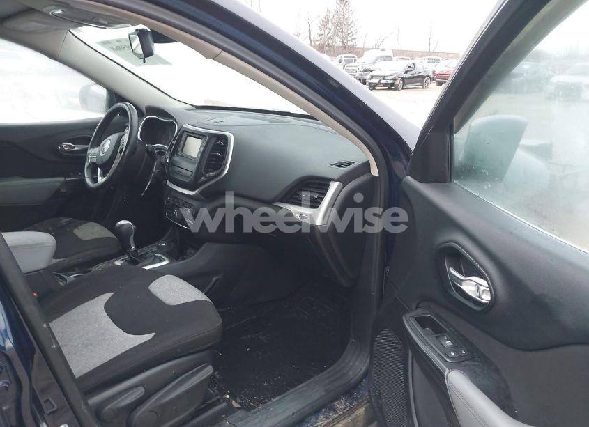 Photo 5 of 2014 Jeep Cherokee LATITUDE (VIN 1C4PJMCSXEW310855)