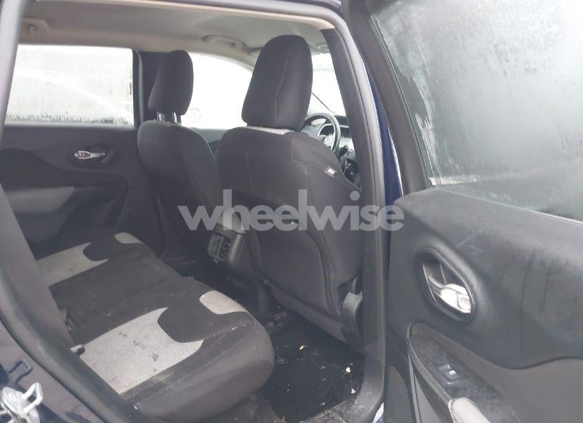 Photo 8 of 2014 Jeep Cherokee LATITUDE (VIN 1C4PJMCSXEW310855)