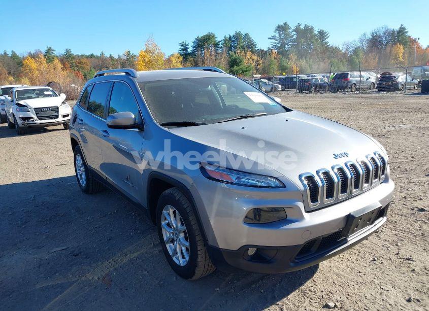 Photo 13 of 2015 Jeep Cherokee LATITUDE (VIN 1C4PJMCSXFW501628)