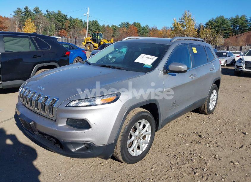 Photo 2 of 2015 Jeep Cherokee LATITUDE (VIN 1C4PJMCSXFW501628)