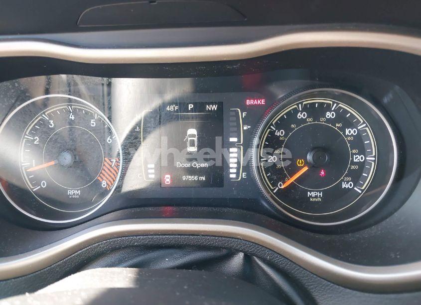 Photo 7 of 2015 Jeep Cherokee LATITUDE (VIN 1C4PJMCSXFW501628)