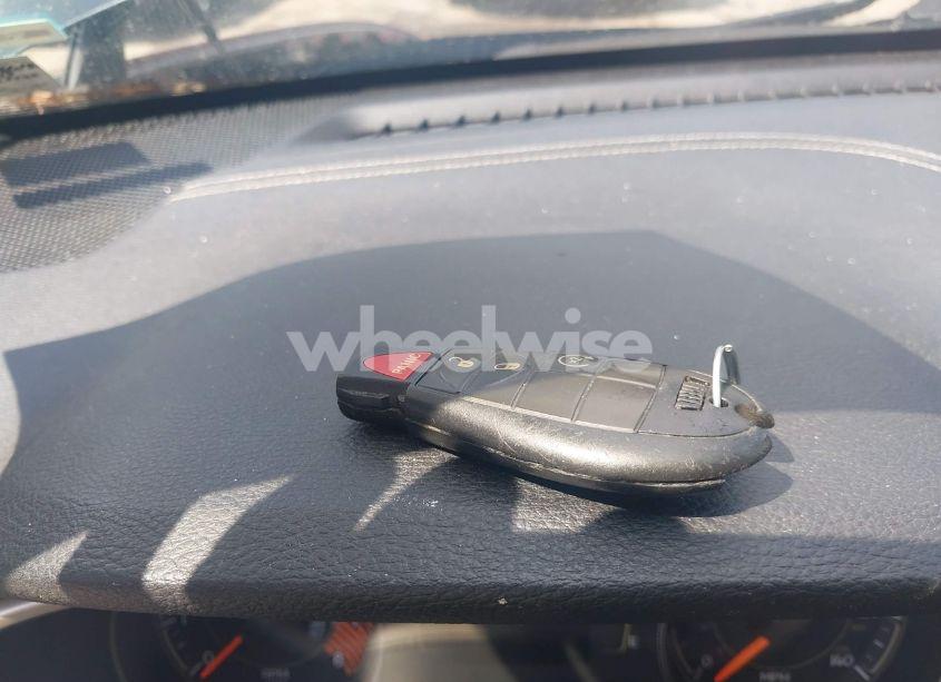 Photo 11 of 2015 Jeep Cherokee LATITUDE (VIN 1C4PJMCSXFW528618)