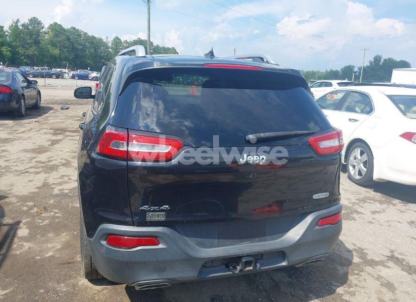 Photo 16 of 2015 Jeep Cherokee LATITUDE (VIN 1C4PJMCSXFW528618)