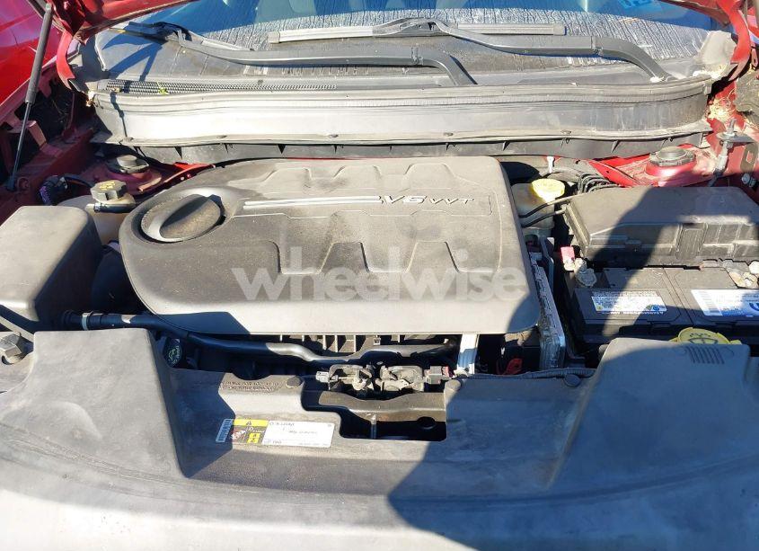 Photo 10 of 2015 Jeep Cherokee LATITUDE (VIN 1C4PJMCSXFW565538)