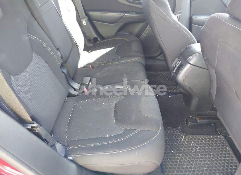 Photo 8 of 2015 Jeep Cherokee LATITUDE (VIN 1C4PJMCSXFW565538)