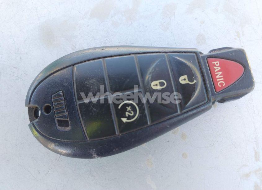 Photo 11 of 2015 Jeep Cherokee LATITUDE (VIN 1C4PJMCSXFW615970)