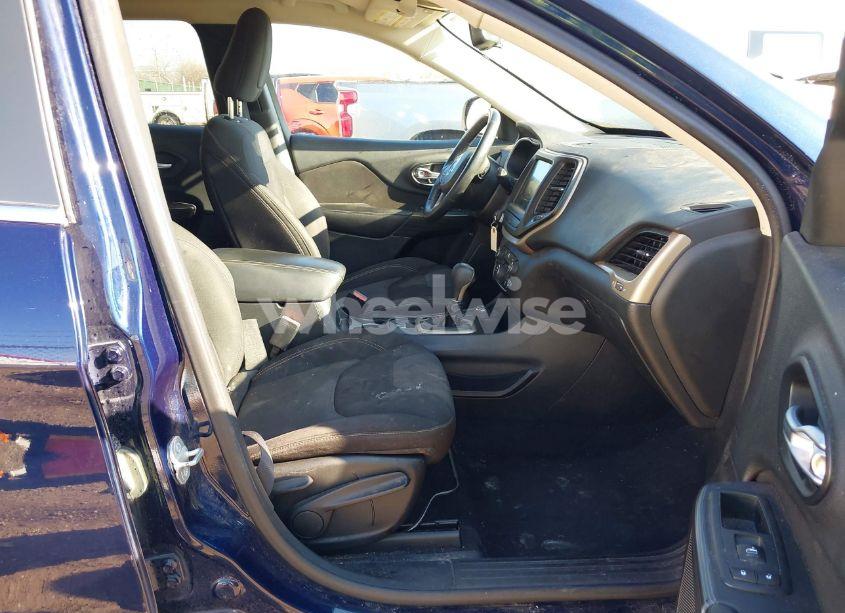 Photo 5 of 2015 Jeep Cherokee LATITUDE (VIN 1C4PJMCSXFW698204)