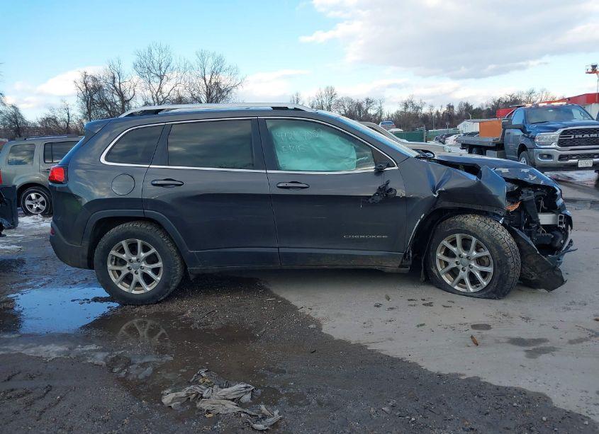 Photo 13 of 2015 Jeep Cherokee LATITUDE (VIN 1C4PJMCSXFW752634)