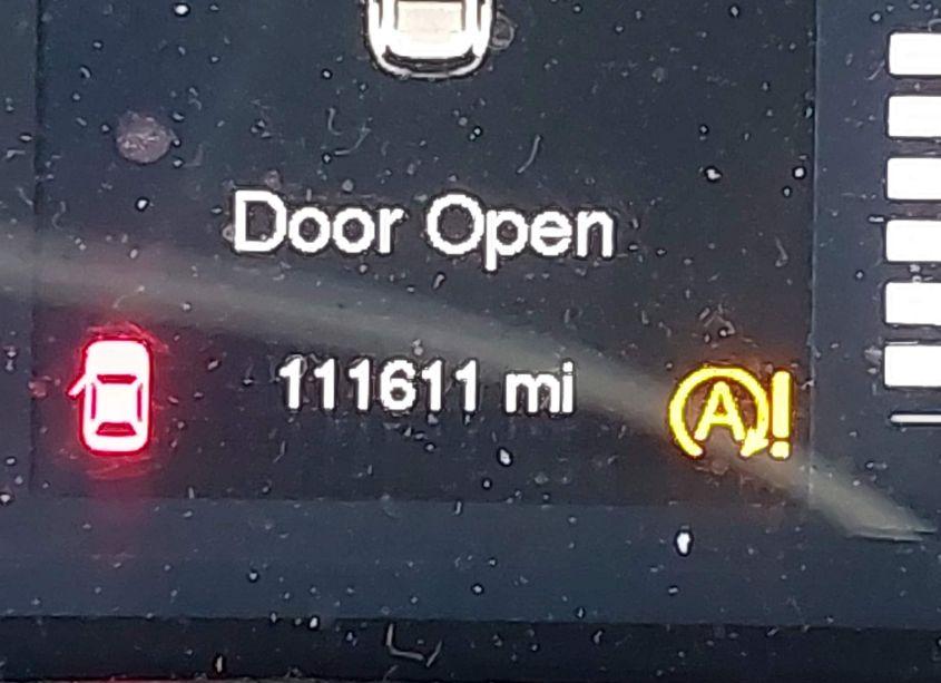 Photo 15 of 2015 Jeep Cherokee LATITUDE (VIN 1C4PJMCSXFW752634)