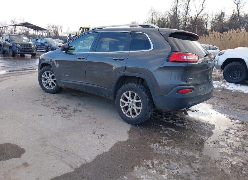 Photo 3 of 2015 Jeep Cherokee LATITUDE (VIN 1C4PJMCSXFW752634)