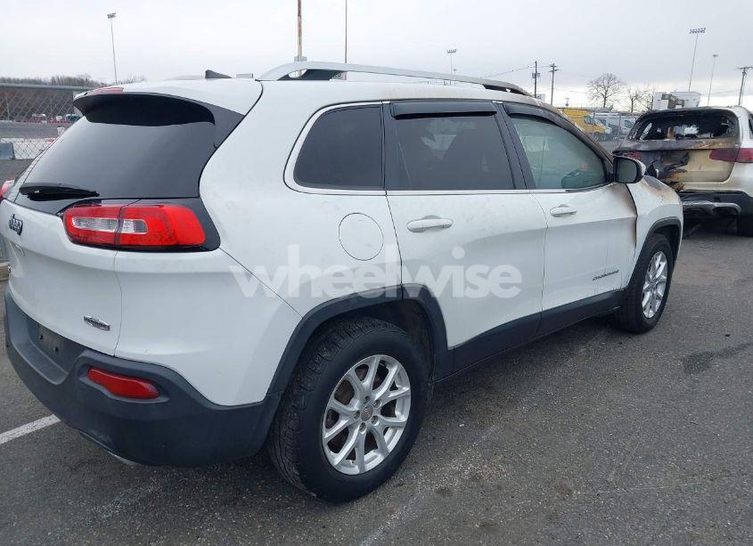 Photo 4 of 2015 Jeep Cherokee LATITUDE (VIN 1C4PJMCSXFW773712)