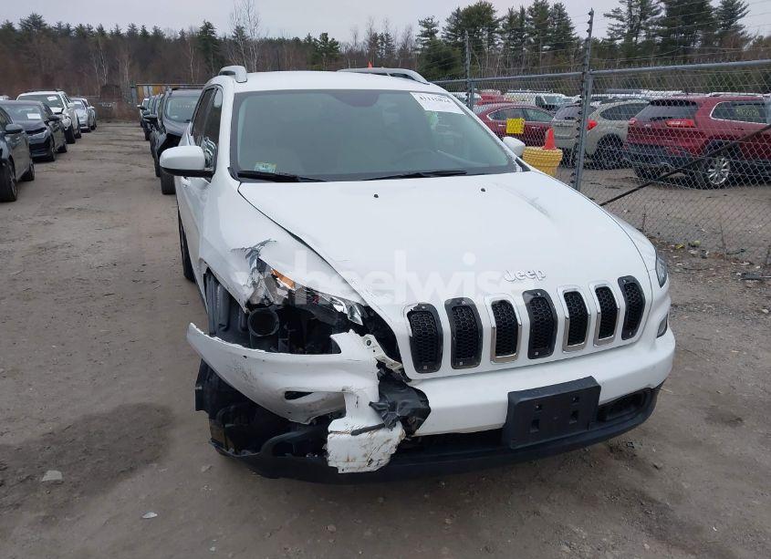 Photo 12 of 2015 Jeep Cherokee LATITUDE (VIN 1C4PJMCSXFW789991)